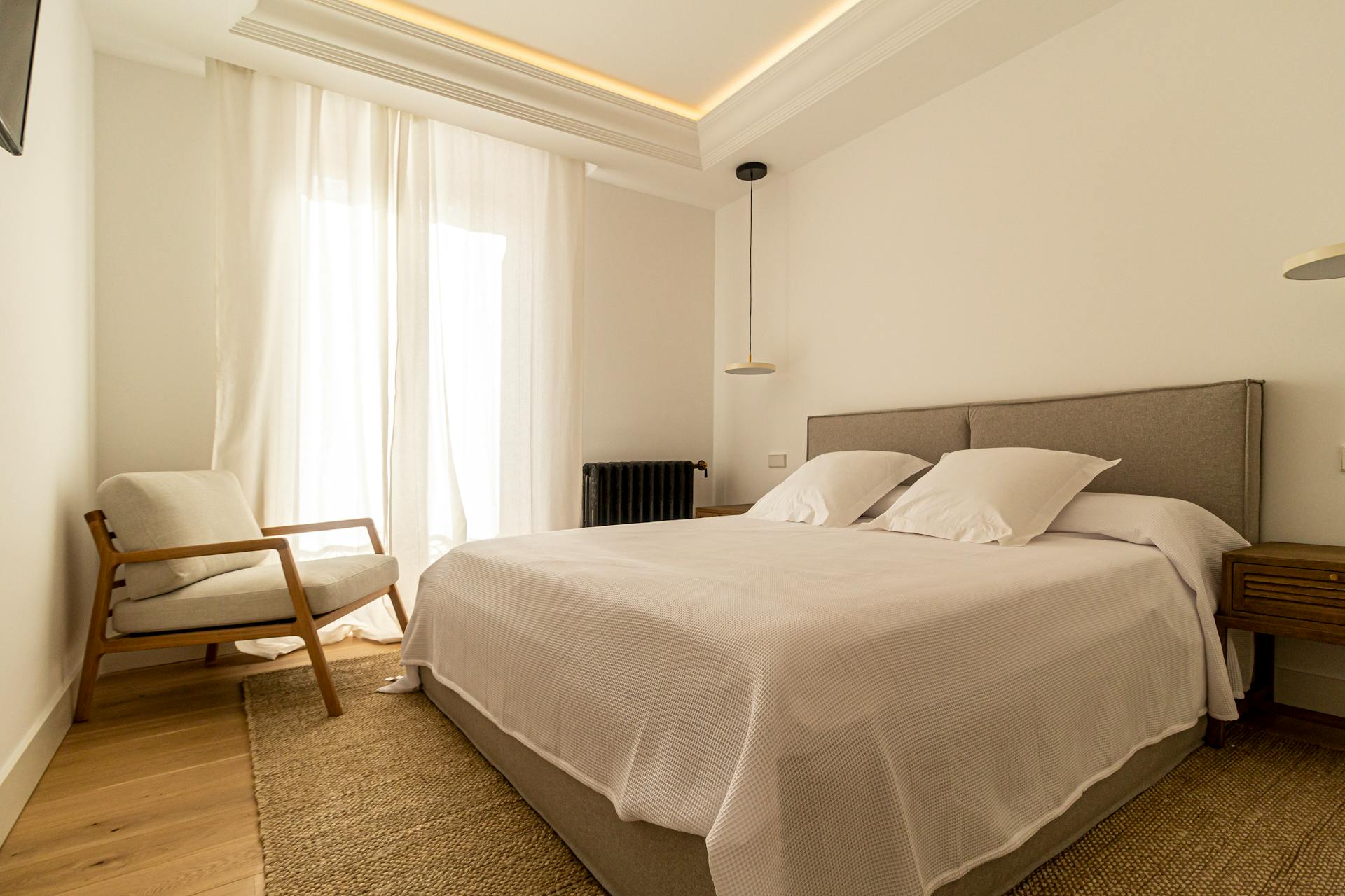 Homcom Store -Homcom Store pexels gabriela pons 55955633 7852048